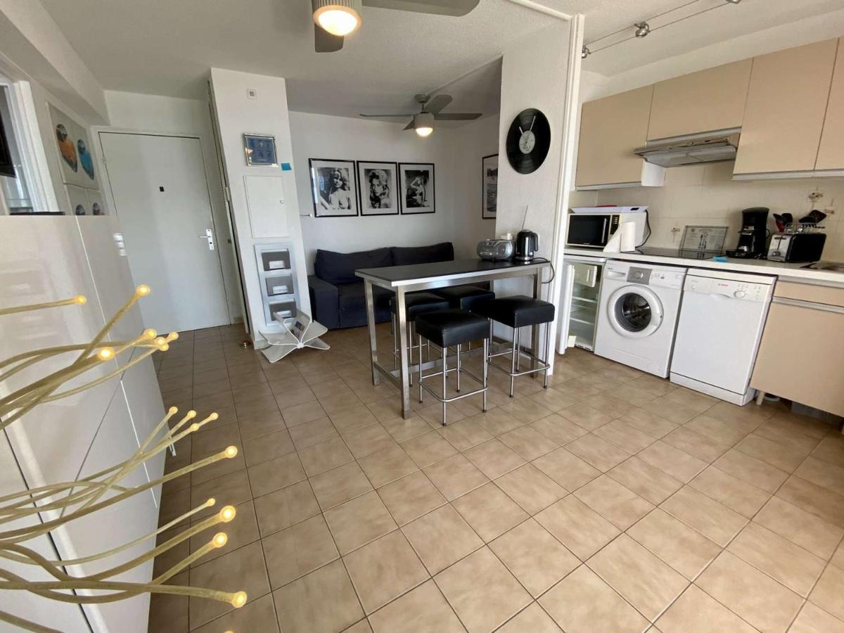 Superbe Apt 2P Front De Mer Pour 4 Pers Avec Terrasse - Cavalaire-Sur-Mer - Fr-1-226B-162 Eksteriør billede